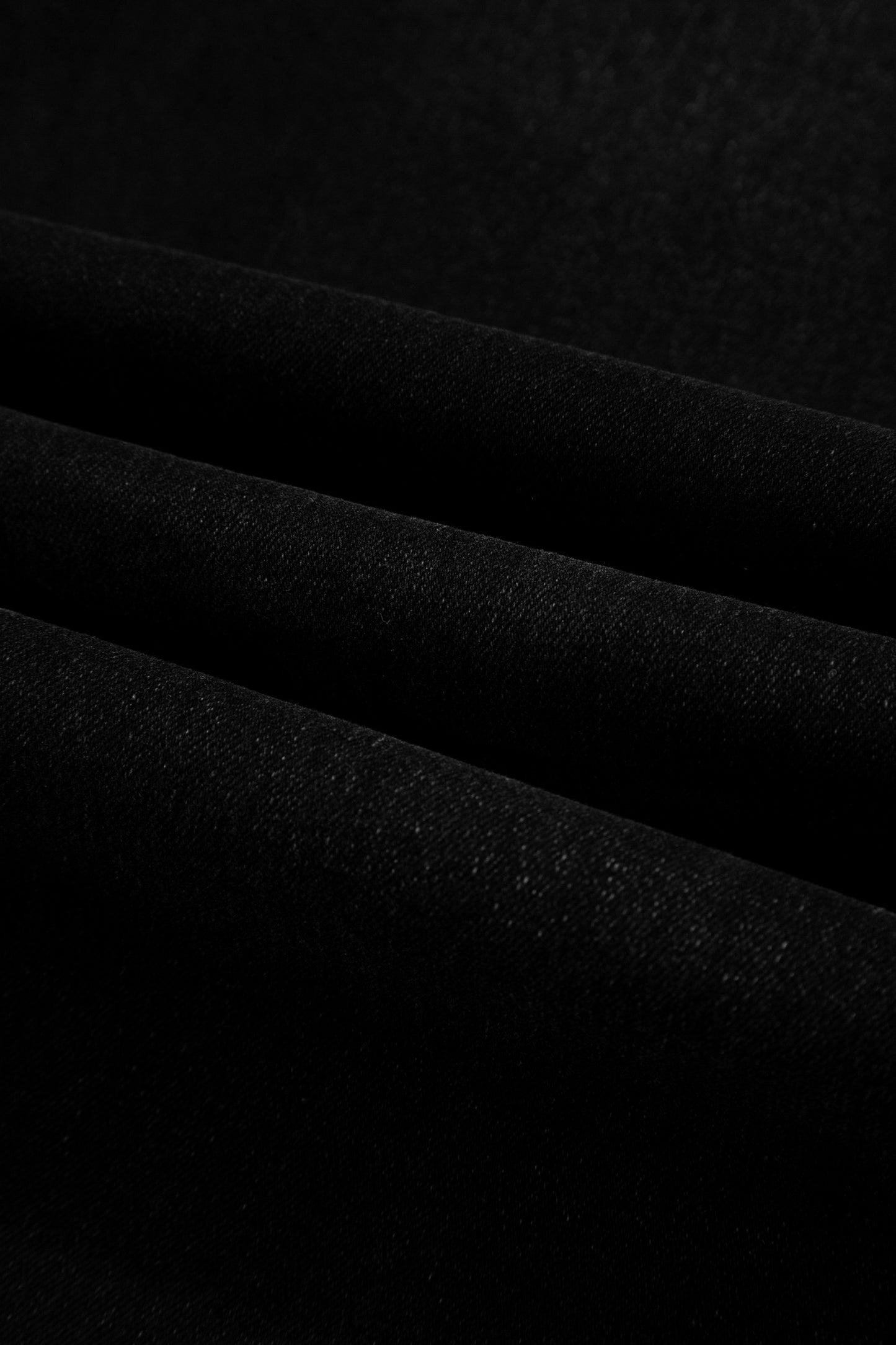 Black Frayed Cropped Barrel Jeans
