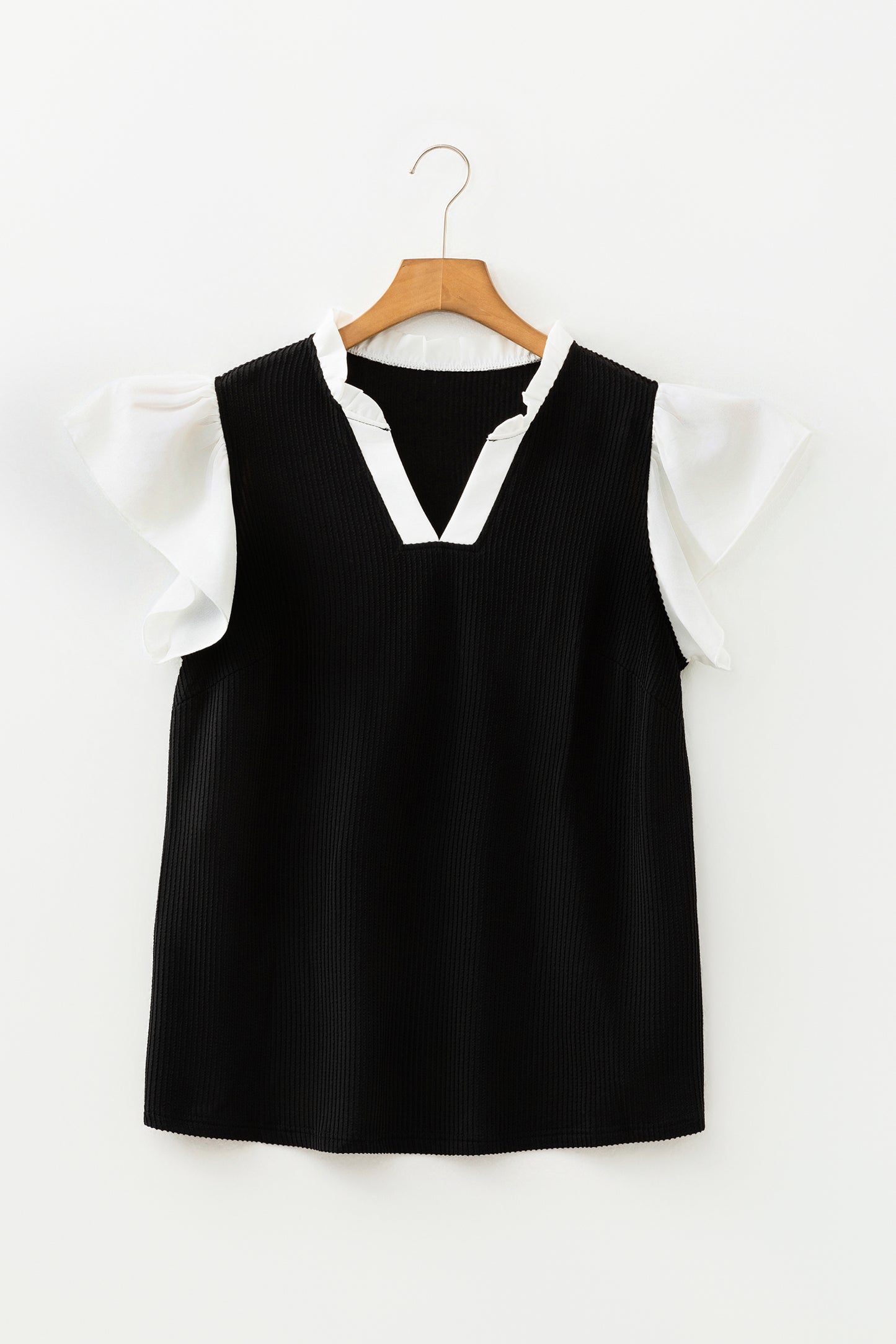 Vineyard Green Plus Size Contrast Frilled Neckline Ruffled Short Sleeve Ribbed Textured Blouse
