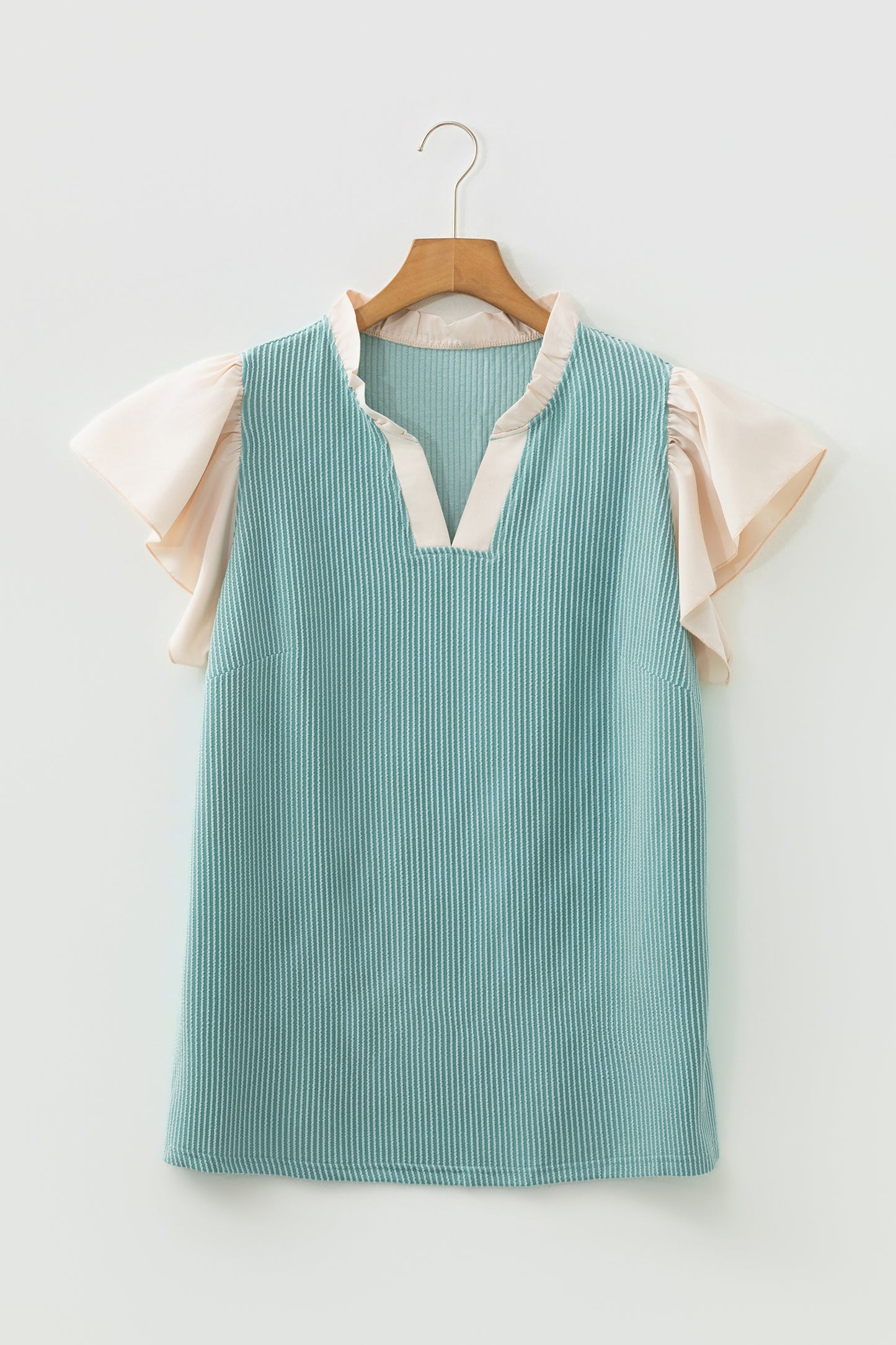 Vineyard Green Plus Size Contrast Frilled Neckline Ruffled Short Sleeve Ribbed Textured Blouse
