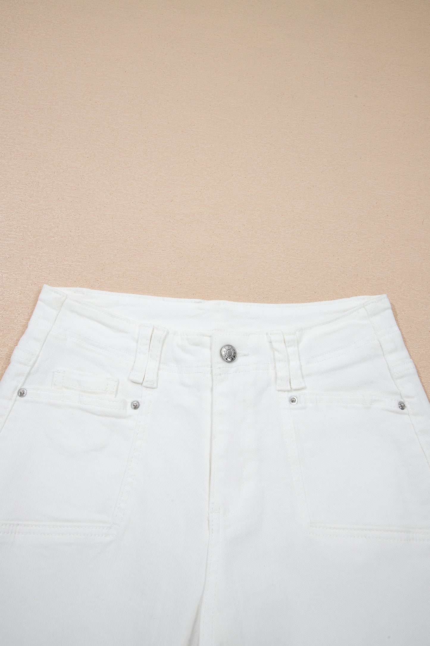 White Raw Hem Ankle-length Loose Jeans